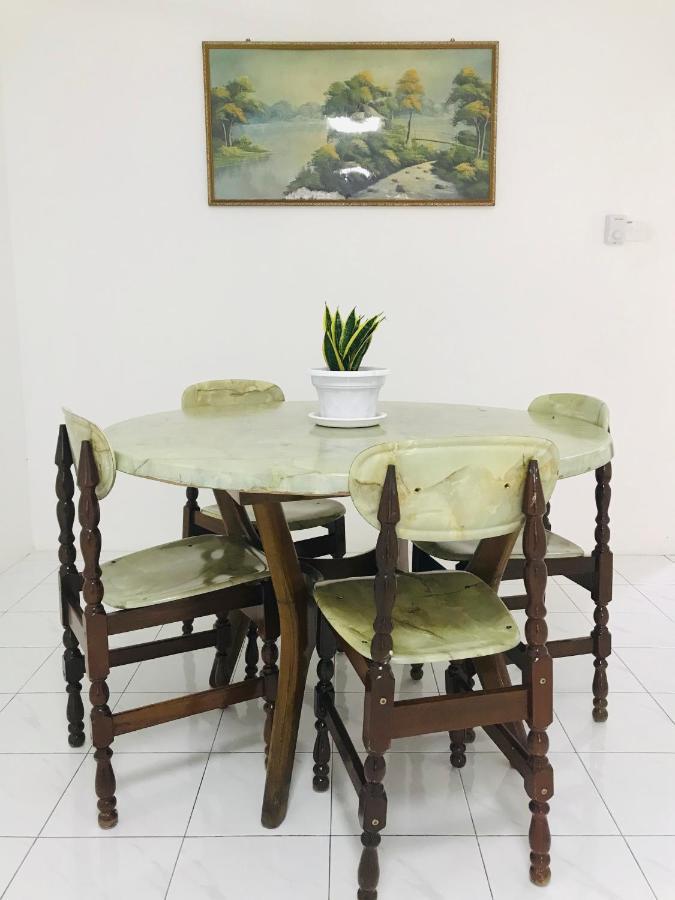 Alyn Home Batu Pahat II Wifi Coway Mohd Noor Exterior foto