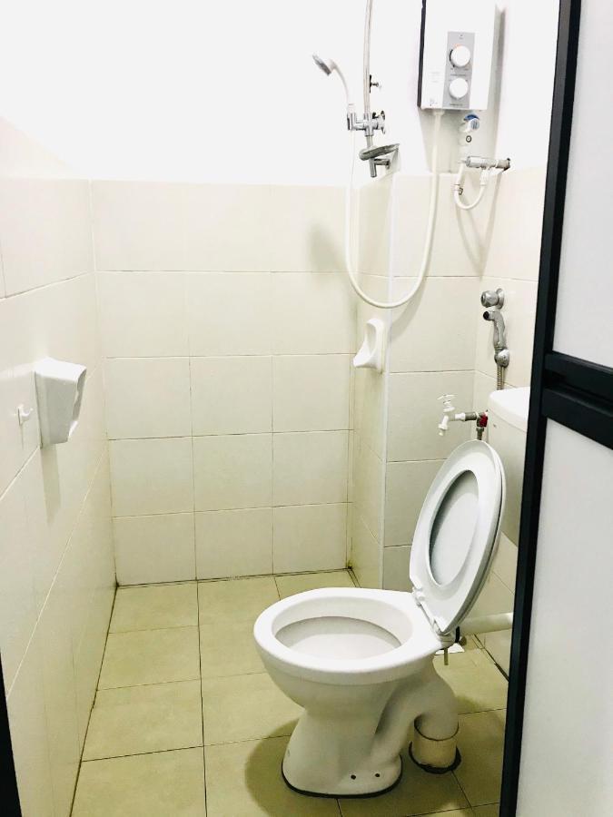 Alyn Home Batu Pahat II Wifi Coway Mohd Noor Exterior foto